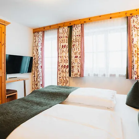 Apartmanhotel Gruenwald 3*