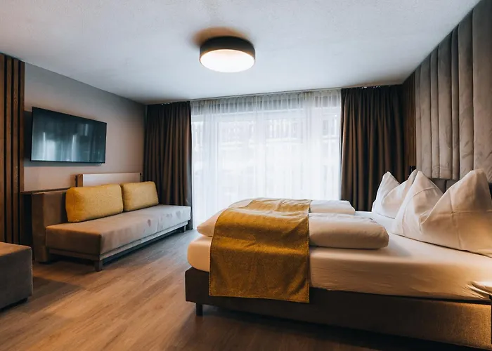 Aparthotel Gruenwald Und Mit Pool Solden