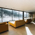 Lägenhetshotell Gruenwald Und Mit Pool Sölden