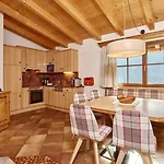 Gruenwald Und Mit Pool 4* Solden