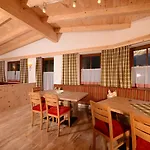 Gruenwald Und Mit Pool 4*