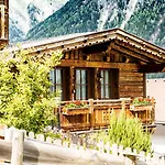 Gruenwald Und Mit Pool Aparthotel Solden