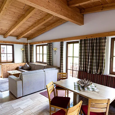 Gruenwald Und Mit Pool Sölden