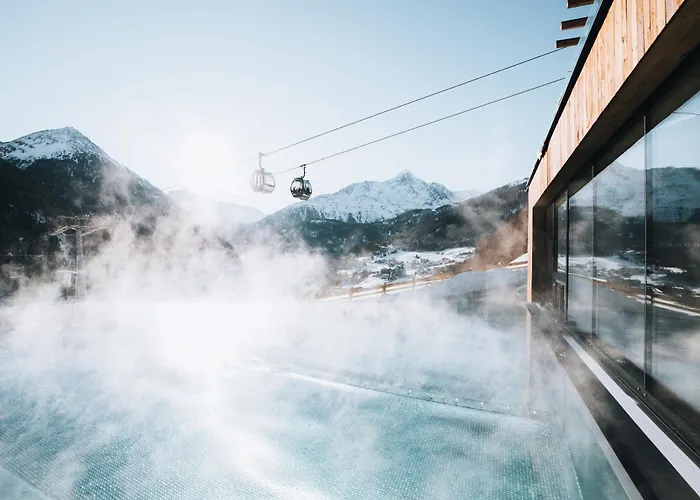 Gruenwald Und Mit Pool