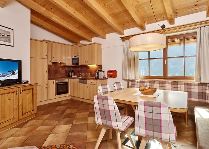 Gruenwald Und Mit Pool 4* Solden