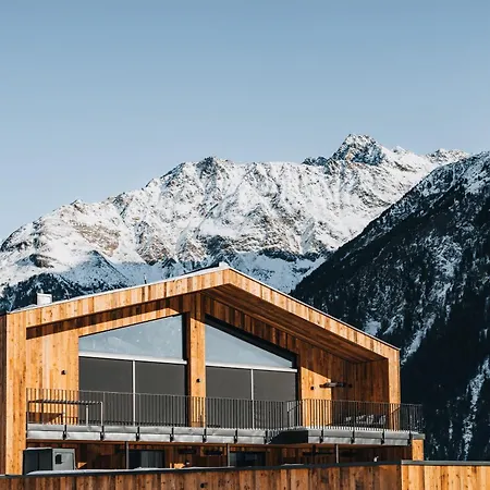 Aparthotel Gruenwald Und Mit Pool Solden