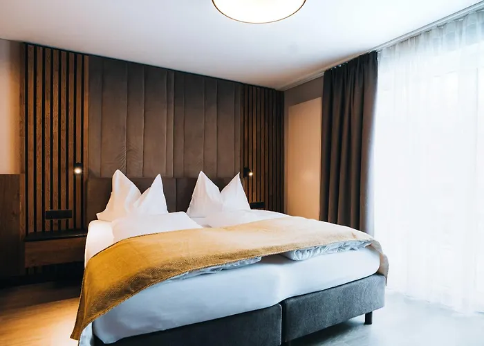 Gruenwald Und Mit Pool Solden